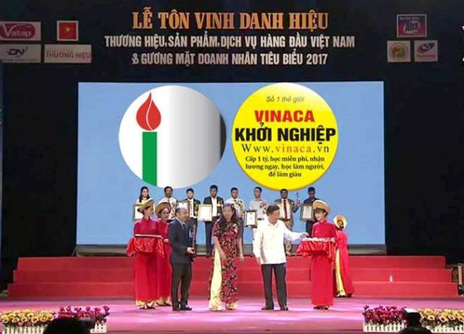 lum xum xung quanh danh hieu tu phong