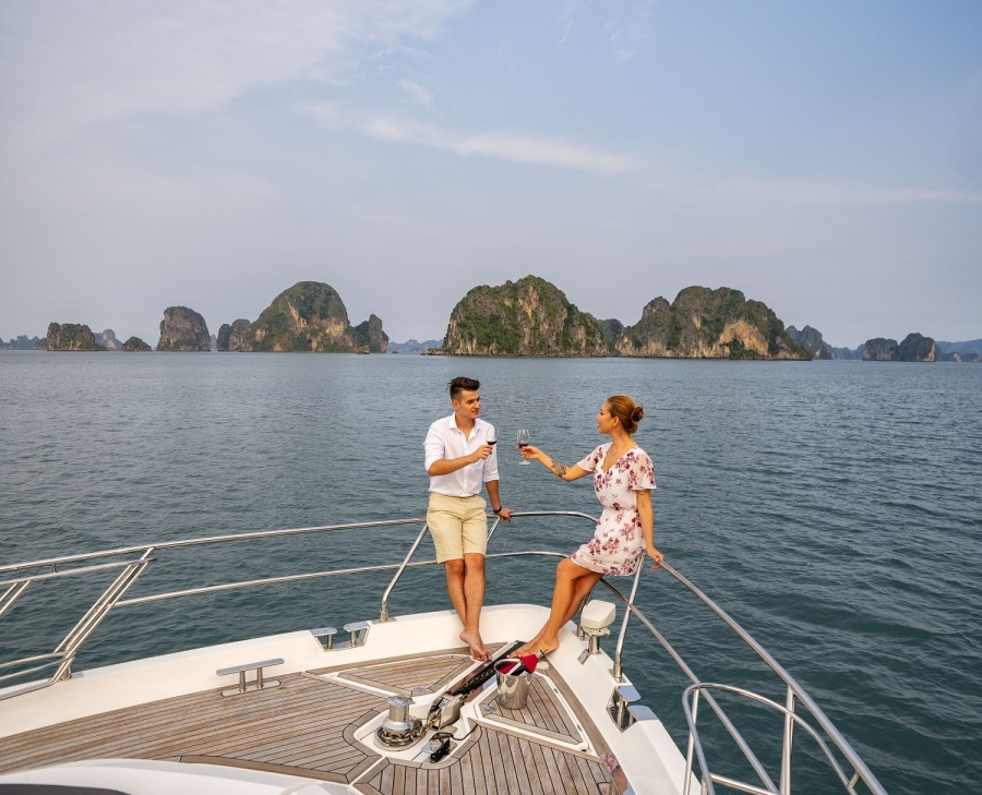 FLC Hạ Long - Thức dậy giữa kỳ quan flc ha long thuc day giua ky quan