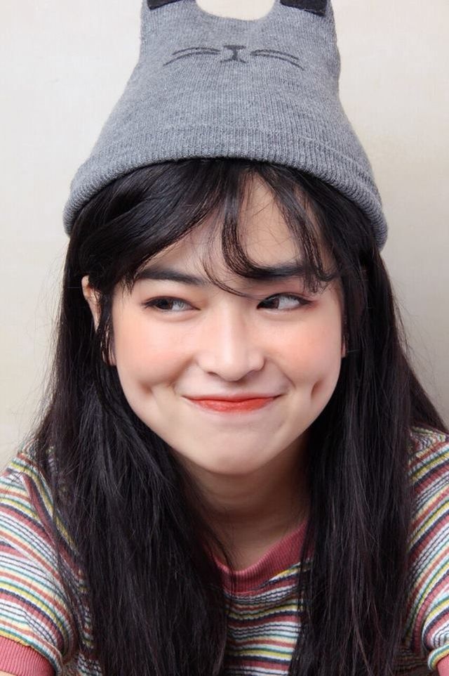 'Hot girl má lúm' Trà Long của Mắt biếc: Cô nàng nhỏ nhắn nhưng đa tài hot girl ma lum tra long cua mat biec co nang nho nhan nhung da tai