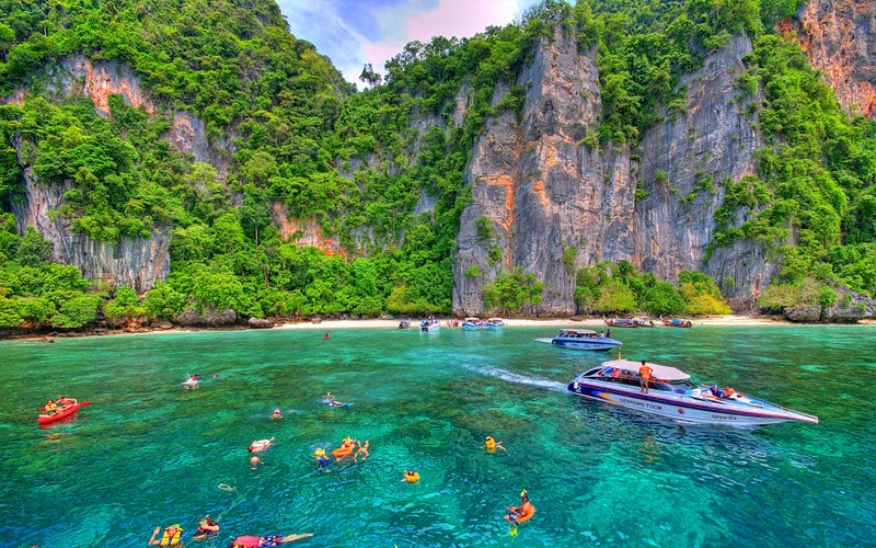 Phuket (Thái Lan) được tạp chí Mỹ bình chọn là một trong những điểm đến hàng đầu thế giới phuket thai lan duoc tap chi my binh chon la mot trong nhung diem den hang dau the gioi