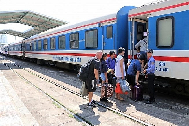 Vé tàu hoả giảm 15% dịp sau hè giam 15 gia ve tau dip sau he