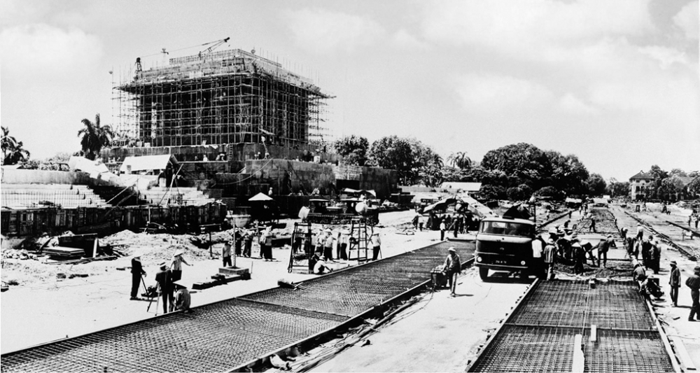 Hình ảnh hiếm về 2 năm xây dựng Lăng Chủ tịch Hồ Chí Minh hinh anh hiem ve 2 nam xay dung lang chu tich ho chi minh