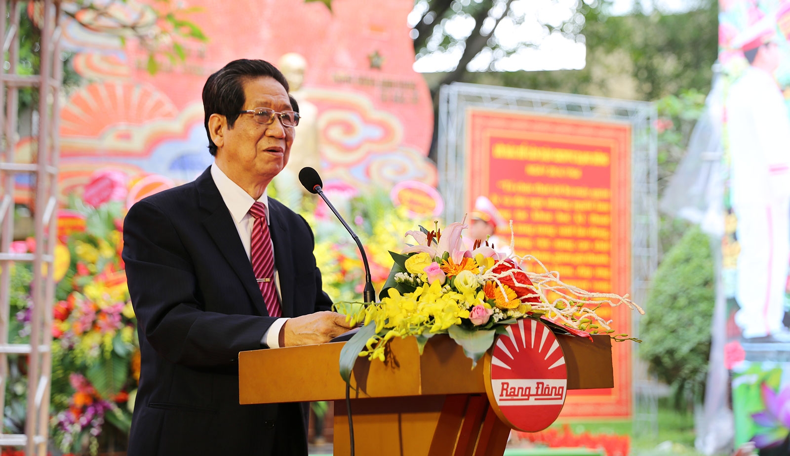 Ông chủ bóng đèn phích nước Rạng Đông Nguyễn Đoàn Thăng là ai? bi mat ve vi chu tich hdqt cua cong ty cp bong den phich nuoc rang dong