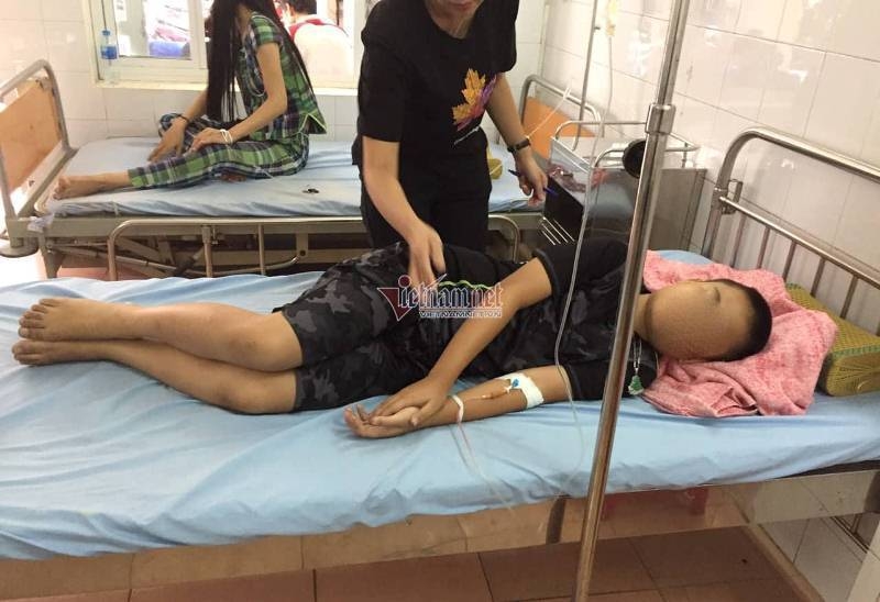 Hải Phòng: 4 học sinh nghi bị sốc ma túy do uống chung chai sữa? hai phong 4 hoc sinh nghi bi soc ma tuy do uong chung chai sua