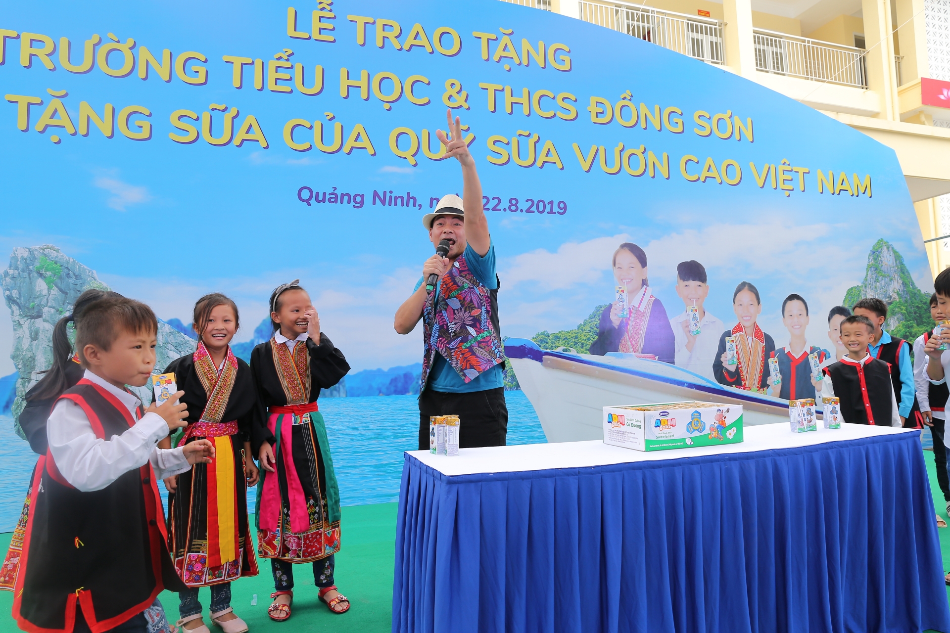 Nỗ lực vì sứ mệnh: “Để mọi trẻ em đều được uống sữa mỗi ngày” no luc vi su menh de moi tre em deu duoc uong sua moi ngay
