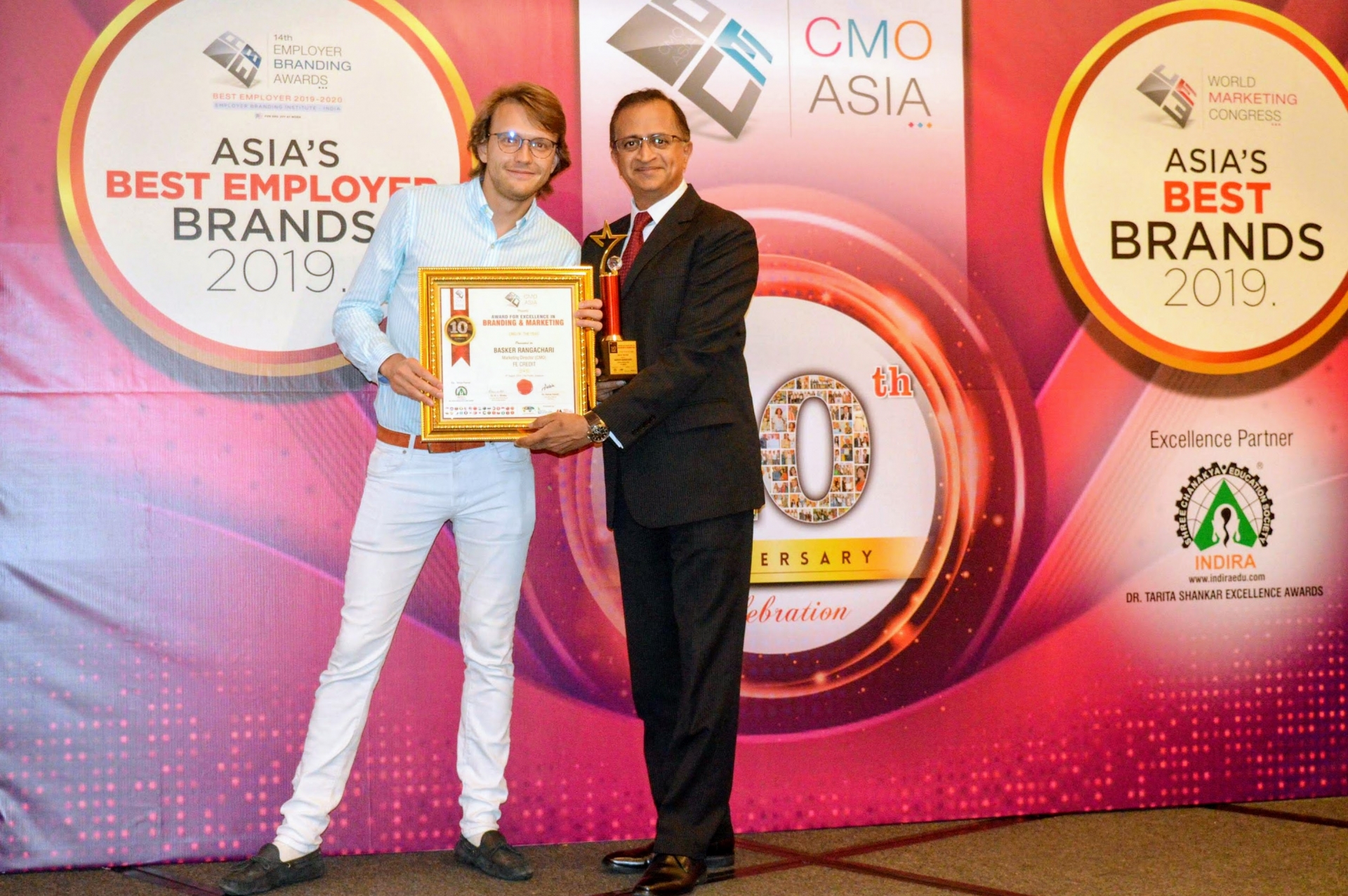 FE CREDIT ghi dấu thêm 3 giải thưởng tại lễ trao giải CMO Asia 2019 fe credit ghi dau them 3 giai thuong tai le trao giai cmo asia 2019