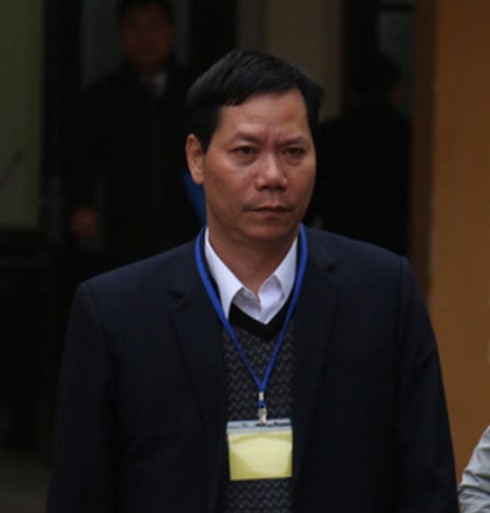 Nguyên giám đốc Bệnh viện đa khoa tỉnh Hòa Bình bị khai trừ khỏi Đảng nguyen giam doc benh vien da khoa tinh hoa binh bi khai tru khoi dang
