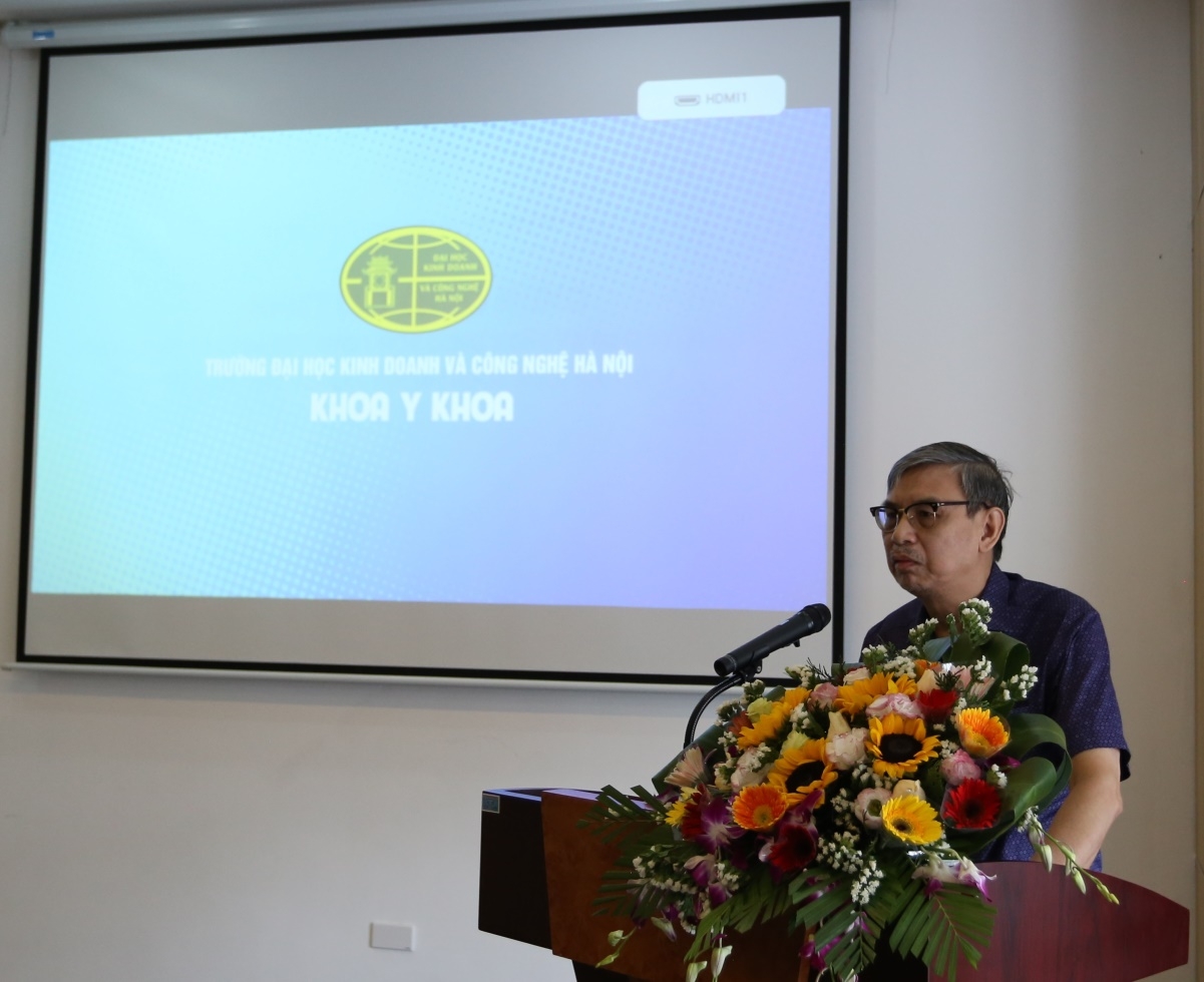 Đón tiếp đoàn Cục Khoa học Công nghệ và Đào tạo - Bộ Y tế đến thăm và làm việc tại Trường ĐH Kinh doanh và Công nghệ Hà Nội don tiep doan cuc khoa hoc cong nghe va dao tao bo y te den tham va lam viec tai truong dh kinh doanh va cong nghe ha noi