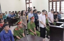 nho nang diem cho nguoi than vo chu tich tinh ha giang bi ky luat the nao