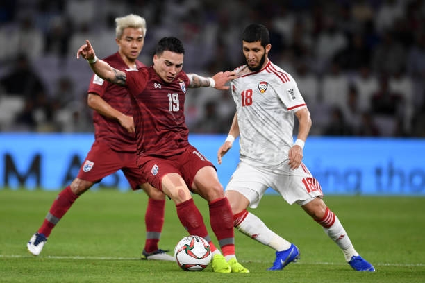 Link xem trực tiếp trận Thái Lan vs UAE, dự đoán kết quả xem truc tiep tran thai lan vs uae doi bong xu chua vang lieu co kha nang but pha
