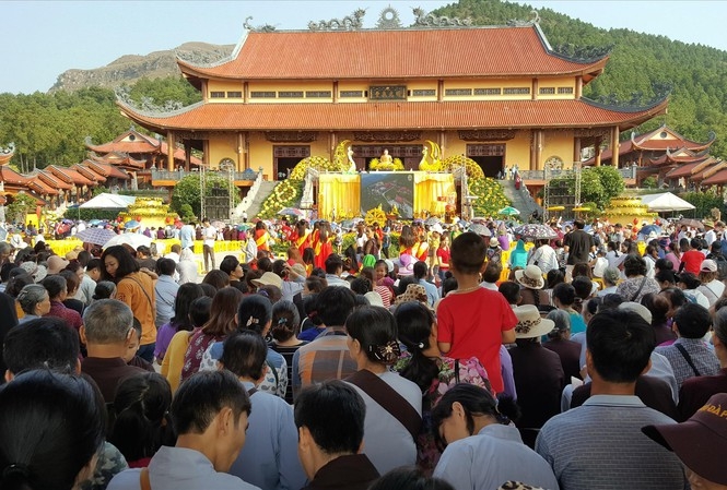 UB Trung ương MTTQ Việt Nam thông tin về nghi vấn trục lợi trong hoạt động “thỉnh vong” tại chùa Ba Vàng ub trung uong mttq viet nam thong tin ve nghi van truc loi trong hoat dong thinh vong tai chua ba vang