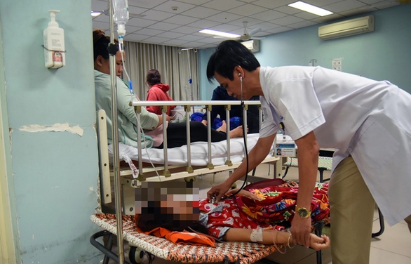 ca sot xuat huyet dau tien lay qua duong tinh duc