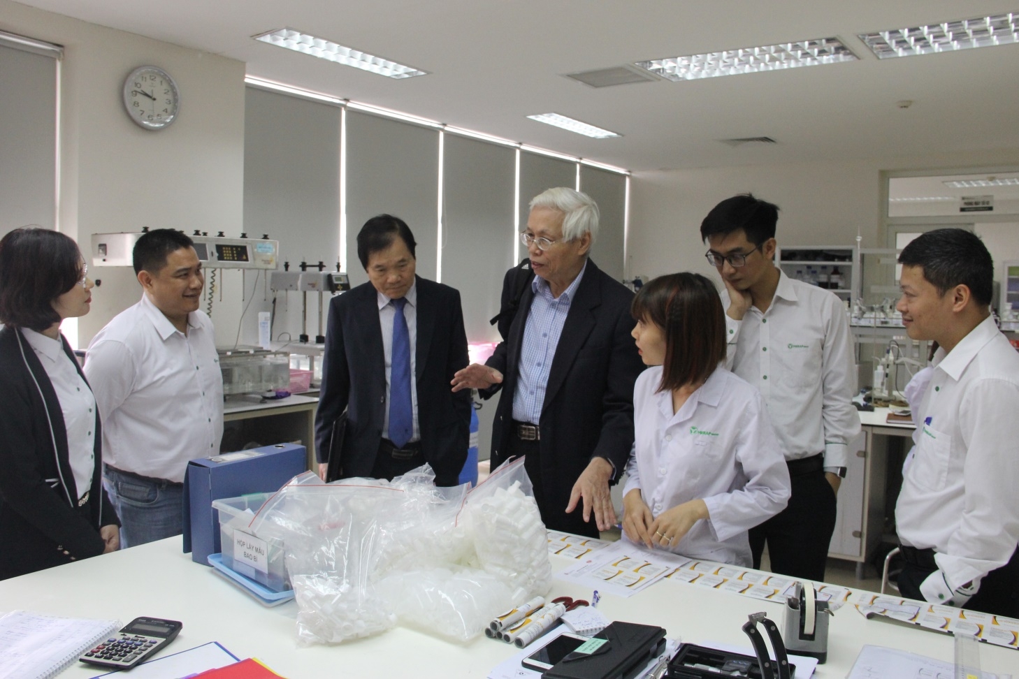 Lễ ký kết văn bản hợp tác đào tạo thực hành giữa Trường ĐH Kinh doanh và Công nghệ Hà Nội và Công ty Cổ phần Tập đoàn Merap le ky ket van ban hop tac dao tao thuc hanh giua truong dh kinh doanh va cong nghe ha noi va cong ty co phan tap doan merap
