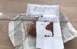 nga cau thang nu sinh 14 tuoi bi manh bat vo cua rach co