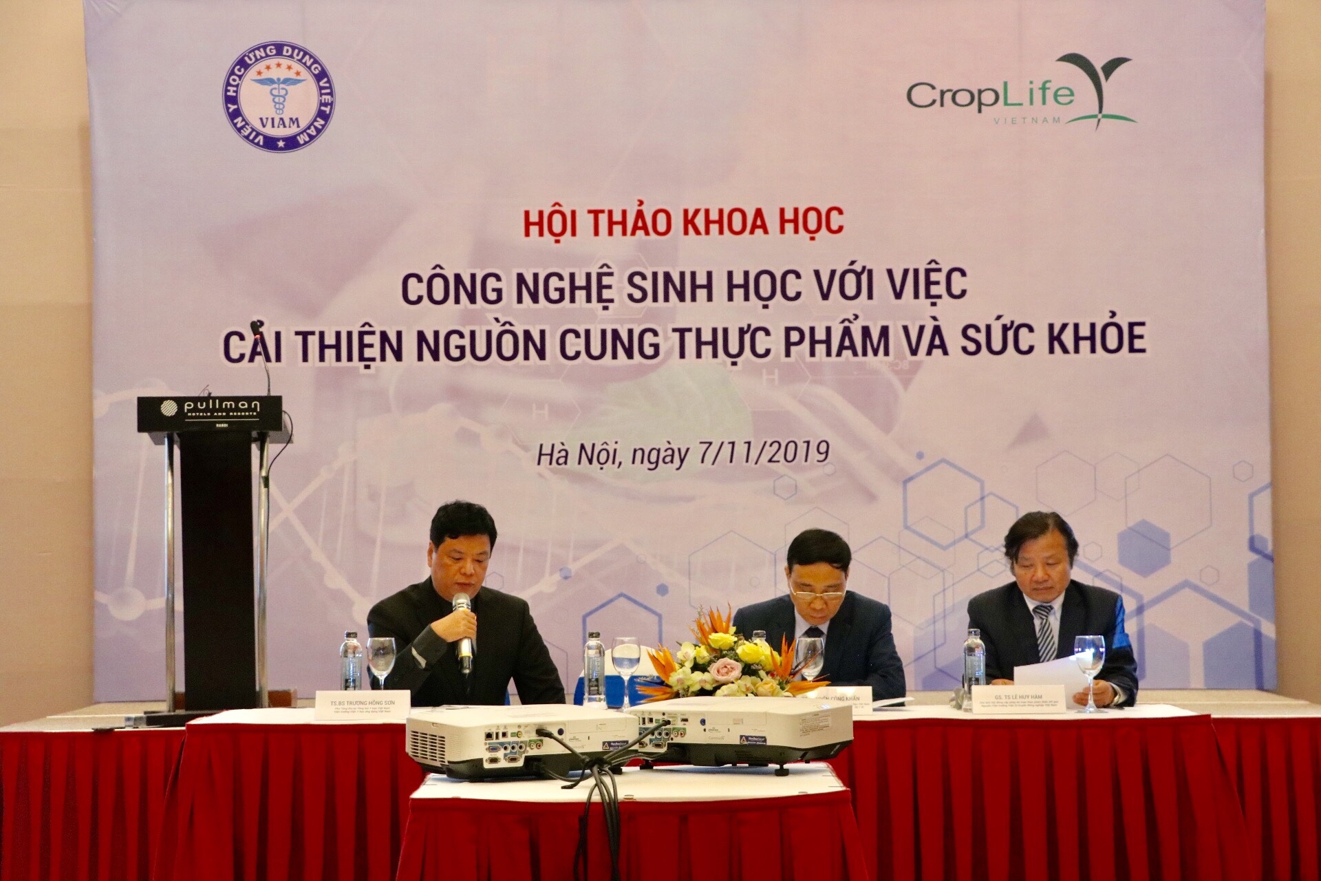 cong nghe sinh hoc giup cai thien nguon cung thuc pham va suc khoe