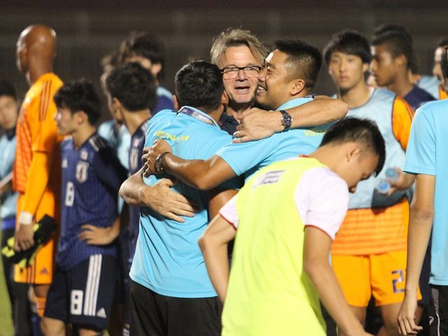 U19 Việt Nam sẽ đi Pháp đá giao hữu? u19 viet nam se di phap da giao huu
