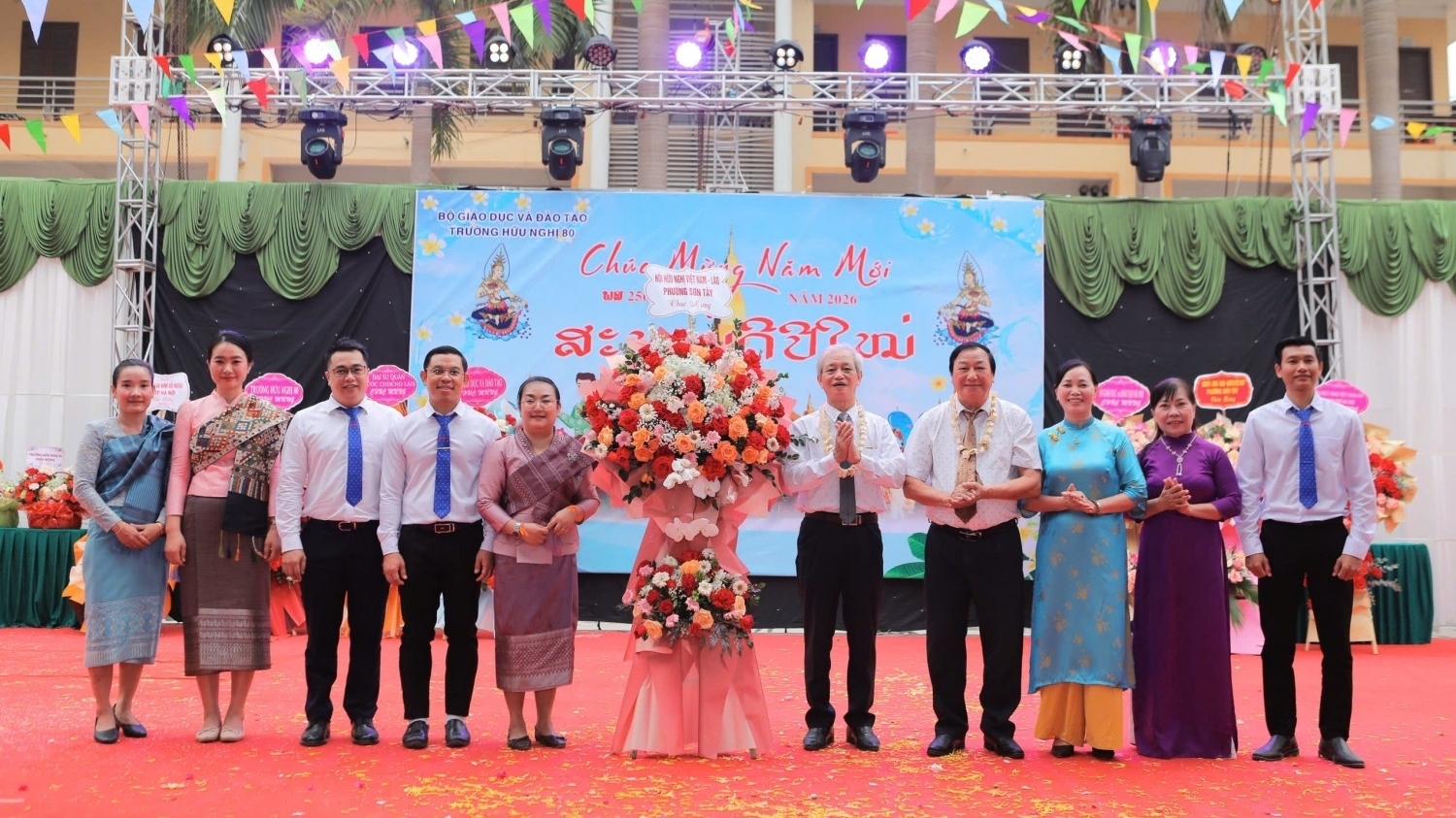 ນັກສຶກສາລາວ, ກຳປູເຈຍ ສະຫຼອງບຸນປີໃໝ່ປະເພນີ ຢູ່ໂຮງຮຽນມິດຕະພາບ 80
