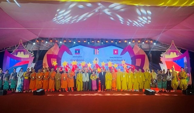 ຫວນຄືນບັນດາວິລະຊົນ, ນັກຮົບຊາວຫວຽດນາມ ທີ່ເຄີຍປະຕິບັດໜ້າທີ່ສາກົນຢູ່ຊຽງຂວາງ ຫວນຄືນບັນດາວິລະຊົນ, ນັກຮົບຊາວຫວຽດນາມ ທີ່ເຄີຍປະຕິບັດໜ້າທີ່ສາກົນຢູ່ຊຽງຂວາງ