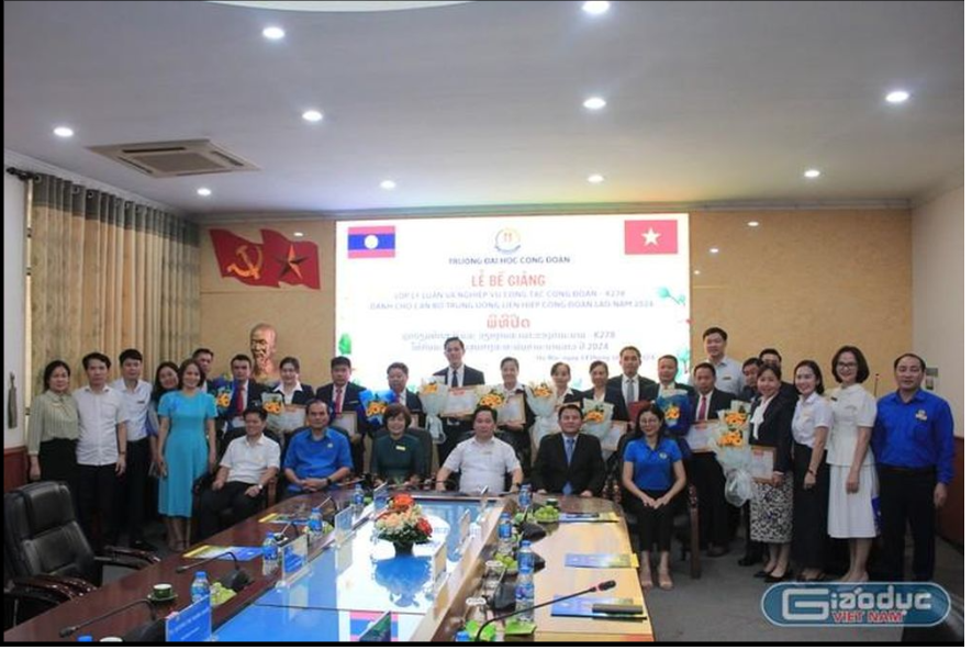 ມະຫາວິທະຍາໄລກຳມະບານ ປິດຊຸດຮຽນທິດສະດີ ແລະວຽກງານສະເພາະຂອງກຳມະບານໃຫ້ແກ່ບັນດາພະນັກງານ ລາວ ມະຫາວິທະຍາໄລກຳມະບານ ປິດຊຸດຮຽນທິດສະດີ ແລະວຽກງານສະເພາະຂອງກຳມະບານໃຫ້ແກ່ບັນດາພະນັກງານ ລາວ