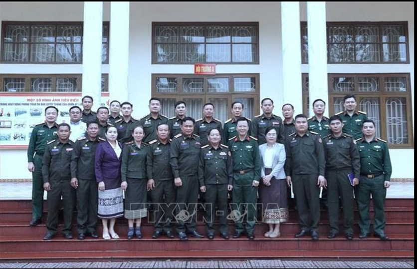 ສືບຕໍ່ມູນເຊື້ອອັນດີງາມລະຫວ່າງກອງທັບປະຊາຊົນ ຫວຽດນາມ - ລາວ ສືບຕໍ່ມູນເຊື້ອອັນດີງາມລະຫວ່າງກອງທັບປະຊາຊົນ ຫວຽດນາມ - ລາວ