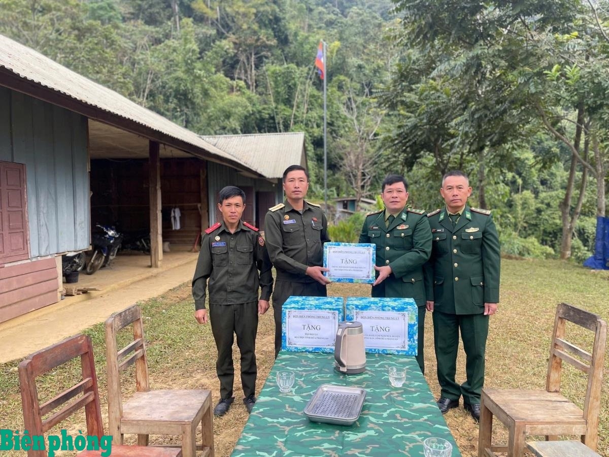 ຍູ້ແຮງການປະສານງານໃນການຄຸ້ມຄອງ ແລະ ປົກປ້ອງເສັ້ນທາງຊາຍແດນຫວຽດນາມ - ລາວ
