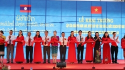 hoi huu nghi viet lao tham lai que huong chu tich souphanouvong