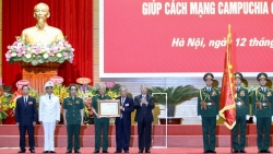 co thieu tuong hoang the thien nguoi nuoc ngoai dau tien duoc campuchia truy tang huan chuong hoang gia hang nhat