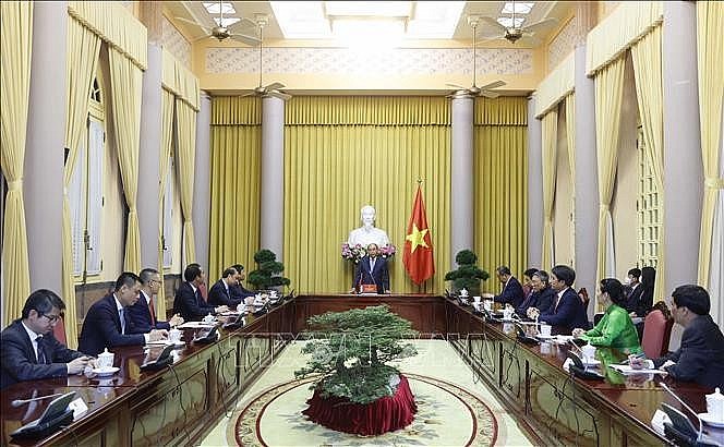 Chủ tịch nước Nguyễn Xuân Phúc trao Quyết định bổ nhiệm Đại sứ Việt Nam tại các nước Chủ tịch nước Nguyễn Xuân Phúc trao Quyết định bổ nhiệm Đại sứ Việt Nam tại các nước