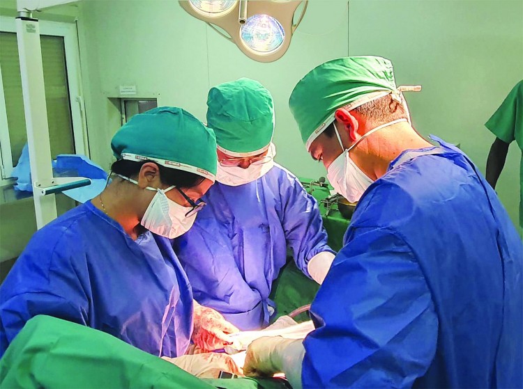 Bệnh viện dã chiến cấp 2 số 3 của Việt Nam: “Từ mẫu” Việt Nam chung tấm lòng quốc tế Bệnh viện dã chiến cấp 2 số 3 của Việt Nam: “Từ mẫu” Việt Nam chung tấm lòng quốc tế