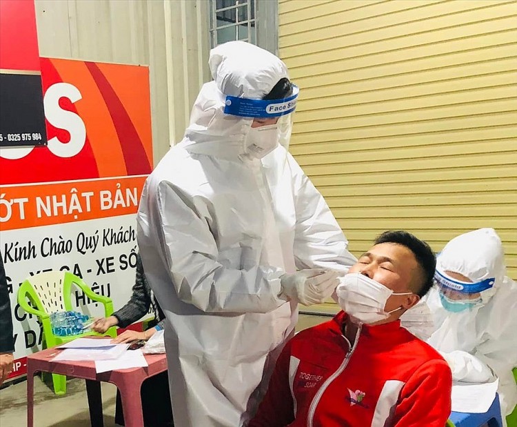 Hải Phòng tiếp tục huy động sinh viên tham gia hỗ trợ Trạm Y tế lưu động trong hướng dẫn, điều trị F0 tại nhà. (Ảnh: Công đoàn Hải Phòng). Hải Phòng tiếp tục huy động sinh viên tham gia hỗ trợ Trạm Y tế lưu động trong hướng dẫn, điều trị F0 tại nhà. (Ảnh: Công đoàn Hải Phòng).