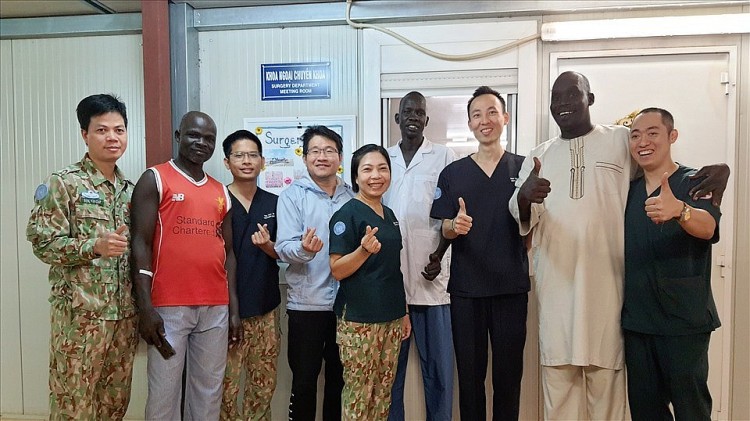 Bệnh viện dã chiến cấp 2 số 3 Việt Nam thực hiện thành công liên tiếp 4 ca phẫu thuật cho những bệnh nhân là cán bộ, nhân viên Liên Hợp Quốc. Ảnh: BVDC 2.3. Bệnh viện dã chiến cấp 2 số 3 Việt Nam thực hiện thành công liên tiếp 4 ca phẫu thuật cho những bệnh nhân là cán bộ, nhân viên Liên Hợp Quốc. Ảnh: BVDC 2.3.