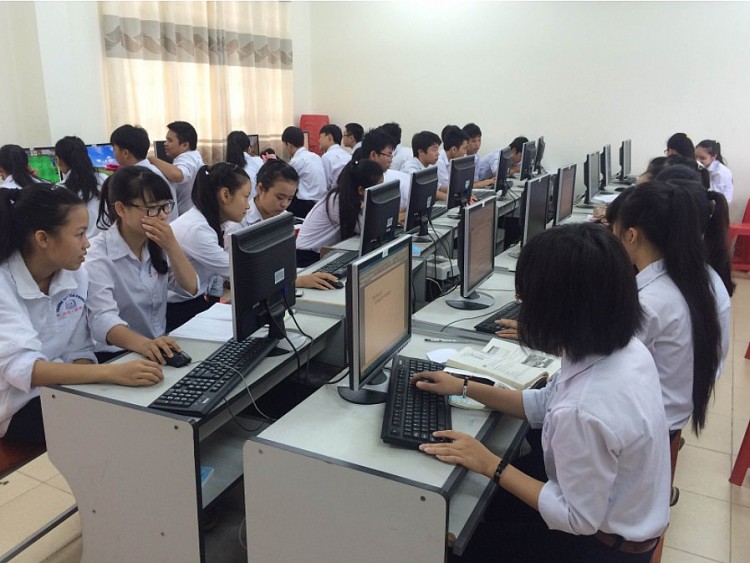 Giáo dục lý tưởng cách mạng, đạo đức, lối sống văn hóa cho thanh niên, thiếu niên, nhi đồng trên không gian mạng. Giáo dục lý tưởng cách mạng, đạo đức, lối sống văn hóa cho thanh niên, thiếu niên, nhi đồng trên không gian mạng.