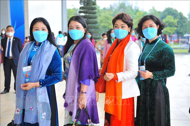 1000 đại biểu dự Đại hội phụ nữ toàn quốc lần thứ XIII Chú thích ảnh
