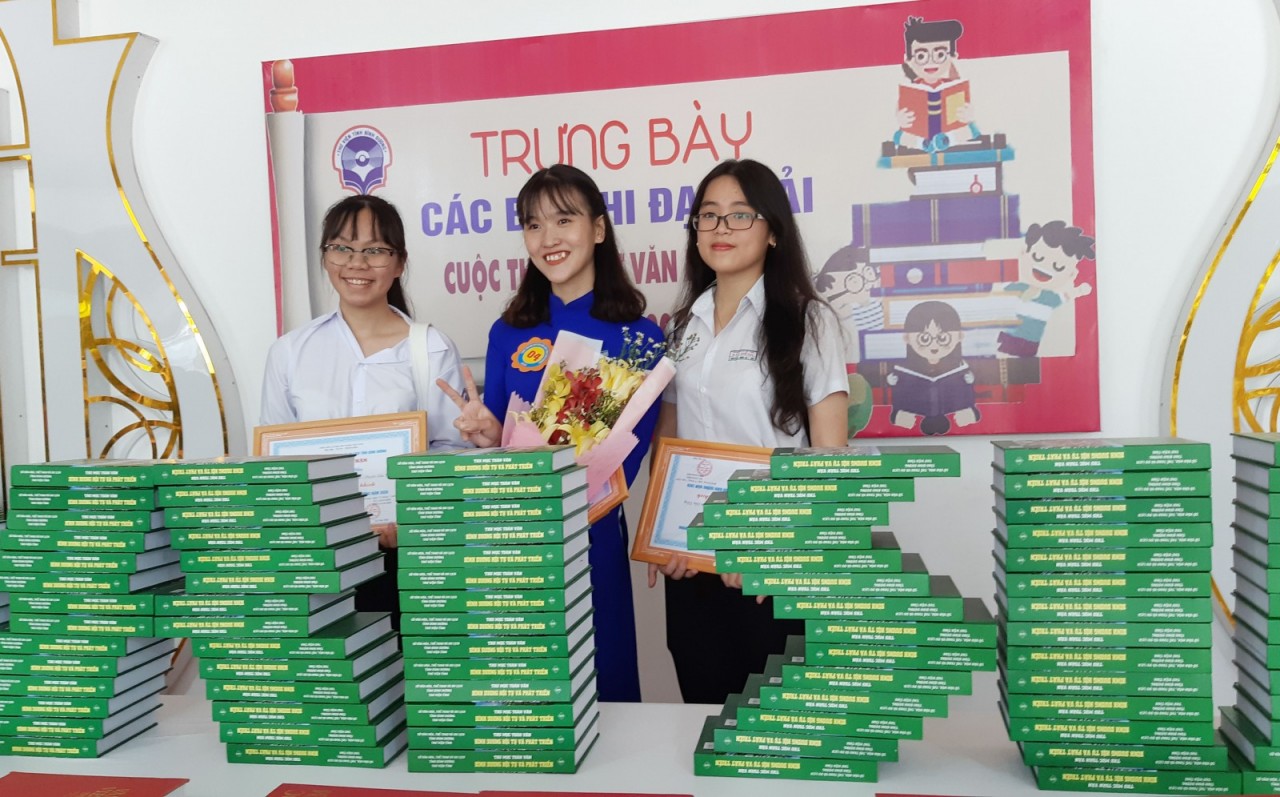 Lễ phát động Cuộc thi Đại sứ Văn hóa đọc sẽ diễn ra vào tháng 3 - 4/2022 tại Thành phố Hà Nội. Lễ phát động Cuộc thi Đại sứ Văn hóa đọc sẽ diễn ra vào tháng 3 - 4/2022 tại Thành phố Hà Nội.