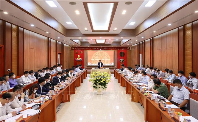 Xây dựng Trường Sa thành trung tâm kinh tế, văn hóa, xã hội; thành trì bảo vệ chủ quyền biển đảo Tổ quốc Chú thích ảnh