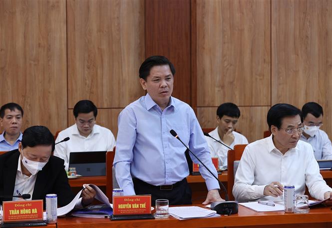 Xây dựng Trường Sa thành trung tâm kinh tế, văn hóa, xã hội; thành trì bảo vệ chủ quyền biển đảo Tổ quốc Chú thích ảnh