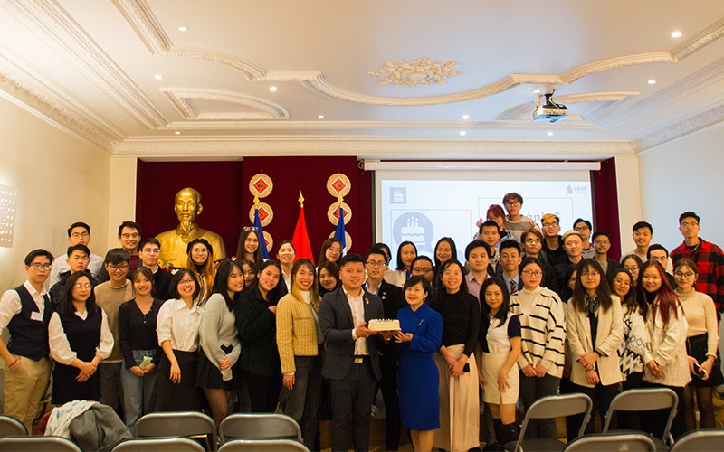 Hội Sinh viên Việt Nam tại Pháp (UEVF) đã tổ chức buổi gặp mặt nhân dịp kỷ niệm 18 năm thành lập. (ẢNH: UEVF) Hội Sinh viên Việt Nam tại Pháp (UEVF) đã tổ chức buổi gặp mặt nhân dịp kỷ niệm 18 năm thành lập. (ẢNH: UEVF)