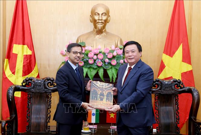 Thúc đẩy hợp tác giữa Học viện Chính trị Quốc gia Hồ Chí Minh và các đối tác Ấn Độ, Singapore Chú thích ảnh