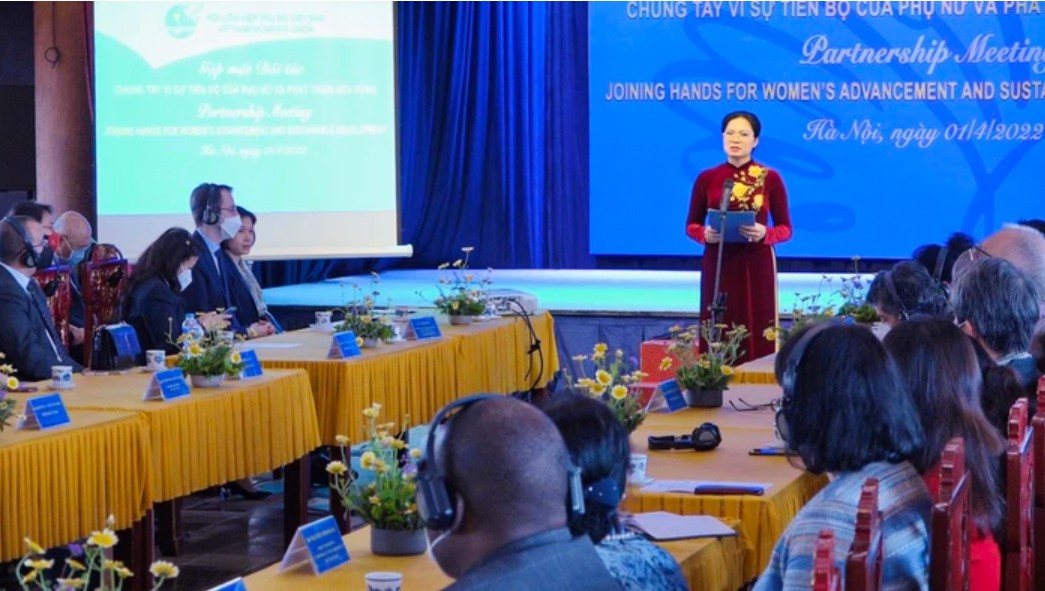 "Sự ủng hộ, đồng hành của bạn bè quốc tế với phụ nữ Việt Nam ở giai đoạn lịch sử nào cũng quý giá" "Sự ủng hộ, đồng hành của bạn bè quốc tế với phụ nữ Việt Nam ở giai đoạn lịch sử nào cũng quý giá"