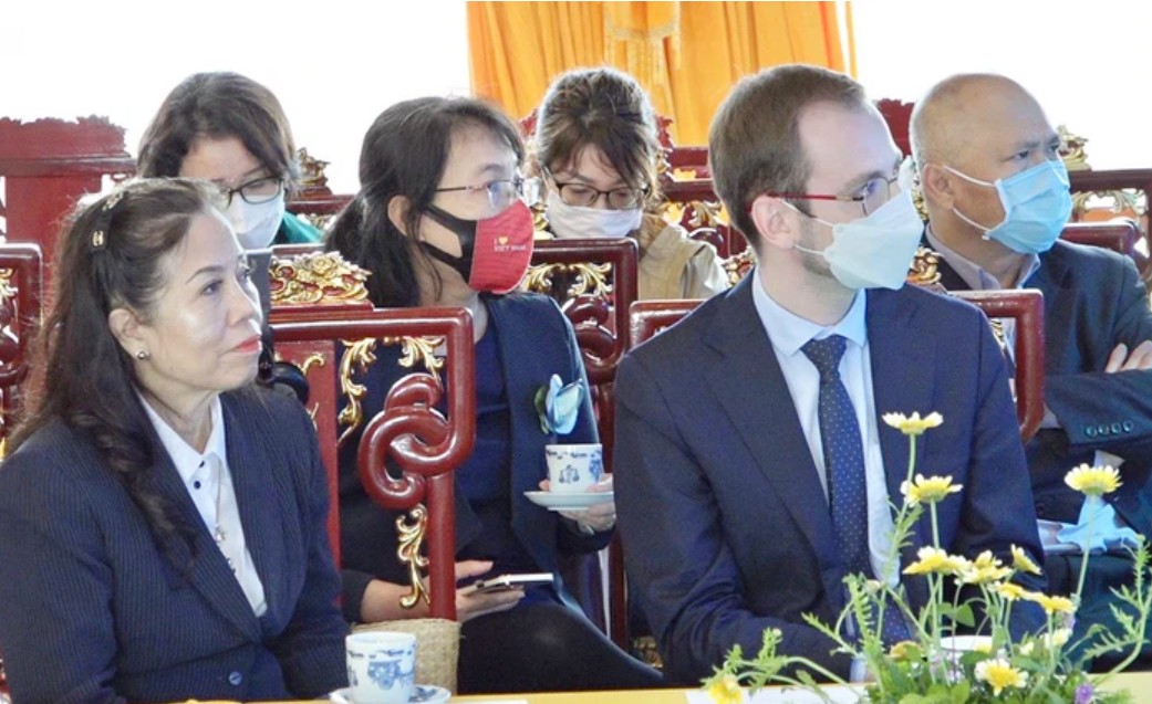 "Sự ủng hộ, đồng hành của bạn bè quốc tế với phụ nữ Việt Nam ở giai đoạn lịch sử nào cũng quý giá" "Sự ủng hộ, đồng hành của bạn bè quốc tế với phụ nữ Việt Nam ở giai đoạn lịch sử nào cũng quý giá"