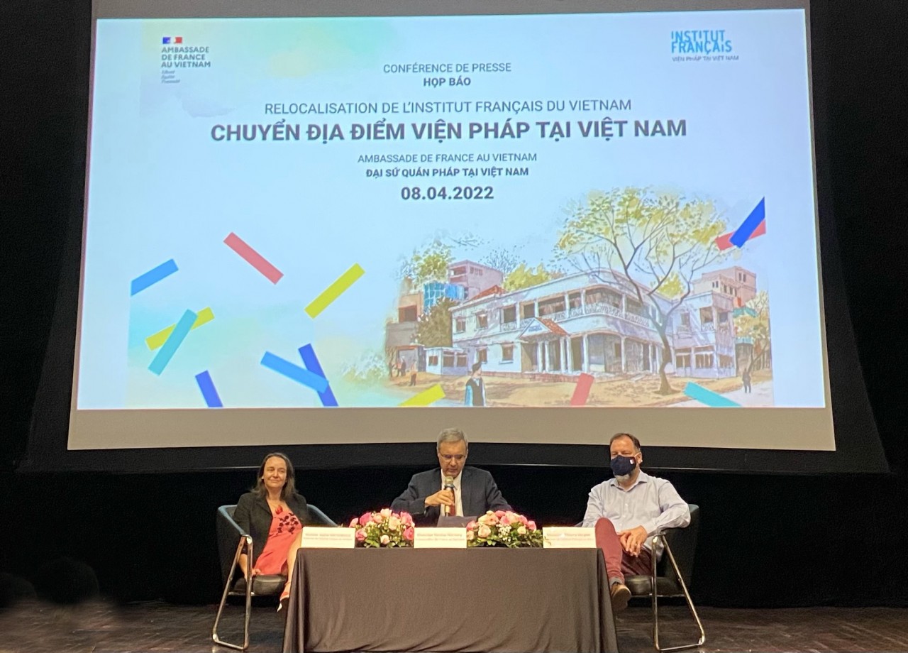 Quang cảnh buổi họp báo sáng ngày 8/4 tại Viện Pháp tại Hà Nội - L'Espace. Quang cảnh buổi họp báo sáng ngày 8/4 tại Viện Pháp tại Hà Nội - L'Espace.