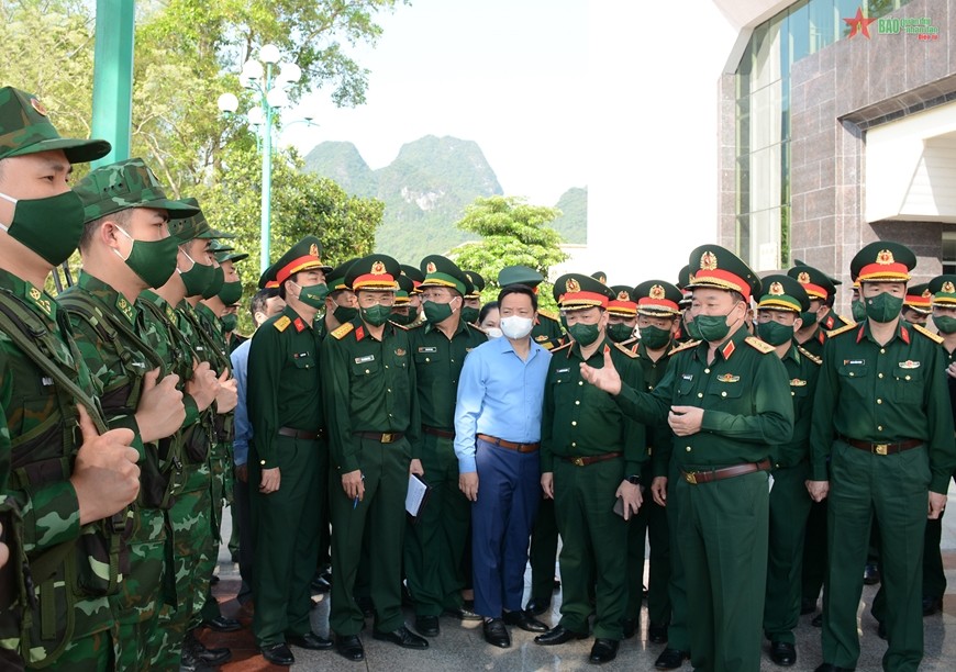 Giao lưu hữu nghị quốc phòng biên giới Việt Nam-Trung Quốc Giao lưu hữu nghị quốc phòng biên giới Việt Nam-Trung Quốc