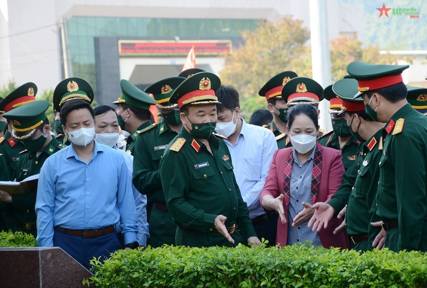 Giao lưu hữu nghị quốc phòng biên giới Việt Nam-Trung Quốc Giao lưu hữu nghị quốc phòng biên giới Việt Nam-Trung Quốc