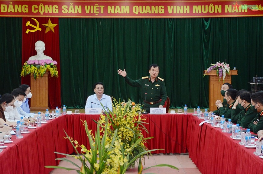 Giao lưu hữu nghị quốc phòng biên giới Việt Nam-Trung Quốc Giao lưu hữu nghị quốc phòng biên giới Việt Nam-Trung Quốc