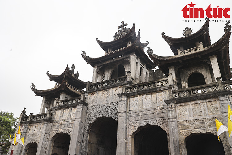 Chiêm ngưỡng quần thể độc đáo của nhà thờ Phát Diệm Chú thích ảnh