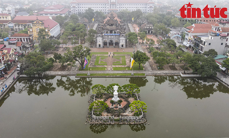 Chiêm ngưỡng quần thể độc đáo của nhà thờ Phát Diệm Chú thích ảnh