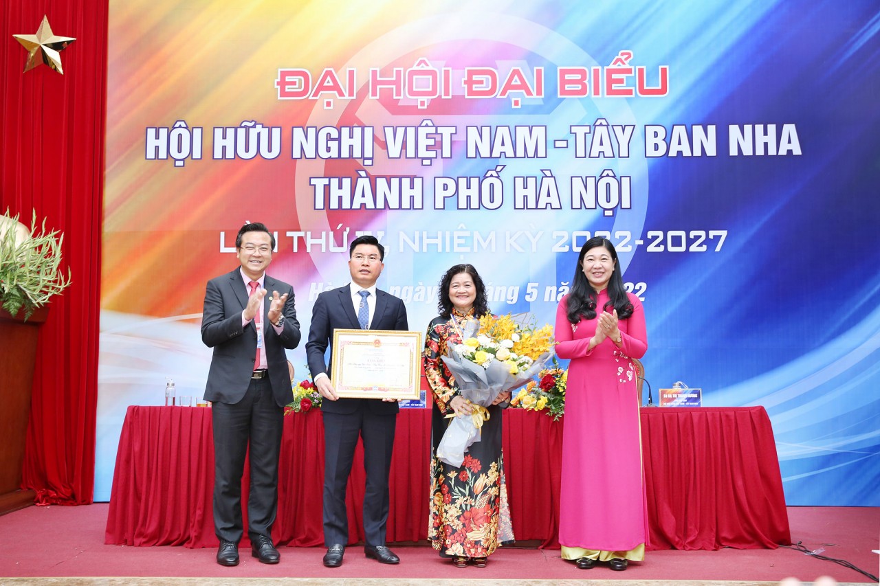 Đẩy mạnh hoạt động đối ngoại, phát triển quan hệ ngoại giao Việt Nam - Tây Ban Nha