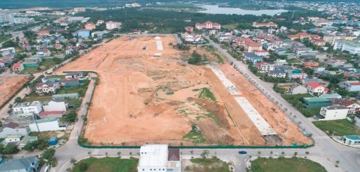 Tiến độ thi công dự án đang rất khẩn trương. Tiến độ thi công dự án đang rất khẩn trương.