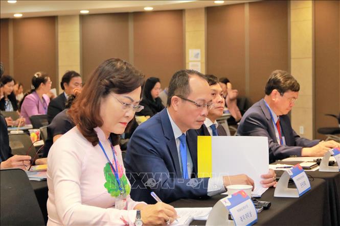 4 tỉnh của Việt Nam tham dự tọa đàm kết nối địa phương, doanh nghiệp Hàn Quốc Chú thích ảnh