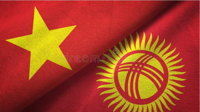 Bộ trưởng Bộ Ngoại giao Bùi Thanh Sơn đã gửi điện mừng tới Bộ trưởng Ngoại giao Kyrgyzstan Jeenbek Kulubaev. Bộ trưởng Bộ Ngoại giao Bùi Thanh Sơn đã gửi điện mừng tới Bộ trưởng Ngoại giao Kyrgyzstan Jeenbek Kulubaev.